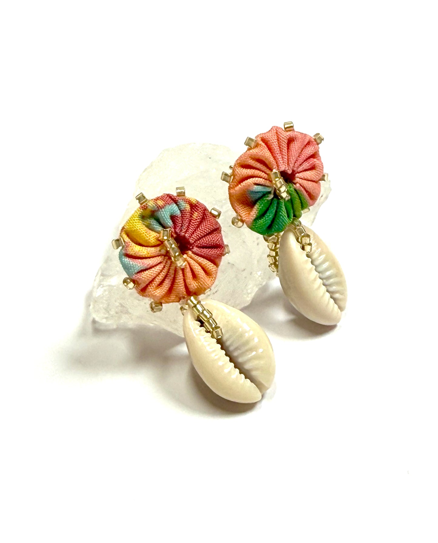 Puces coquillages dépareillées