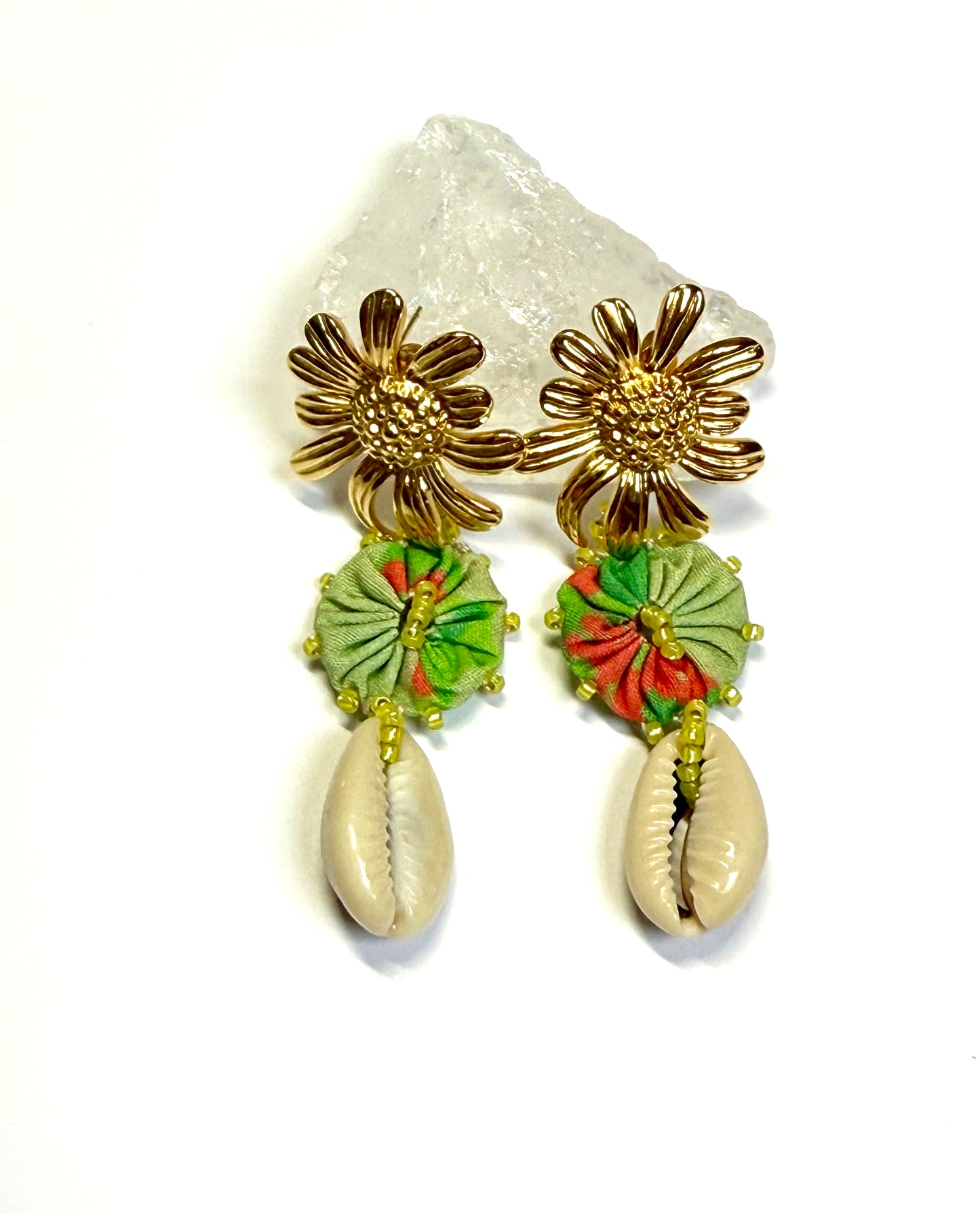 Boucles d'oreilles marguerite vert pistache